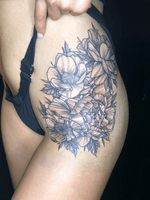 Fineline peonies and flowers on hip