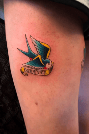 Old school swallows from today, really enjoyed doing some traditional and colour work!