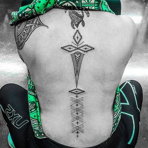 #freehand #samoan female spine tattoo.