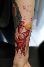 Sebastian the crab 🐟🐚🧜‍♀️🧜‍♂️mirror is healed  ▪️Facebook/Instagram @noemikovacstattoo ▪️Permanent Make Up @noemikovacsmakeup ▪️noemikovacstattoo@gmail.com ▪️WhatsAppp/Viber +36 70 359 9493 #Tattoo #inked #tattooed  #tattooideas #tattoosketch #tattoowork #tattoos #instatattoo  #tattoodesign #familytattoo #fineart #art #finelinetattoo #tattoocommunity  #tattoostyle #tatuagem  #realistictattoo #tattoofashion #blackandgreytattoo #tattoostudio #colortattoo #mandala #tribaltattoo #smalltattoos #tatuajes #cheyennetattooequipment #urbanlegendtattooaftercare #disney #mermaid #radiantcolorsink @urbanlegendtattooaftercare @radiantcolorscrew @radiantcolorseurope @kwadron_tattoo_gallery @tattoodo @lvx_latvia