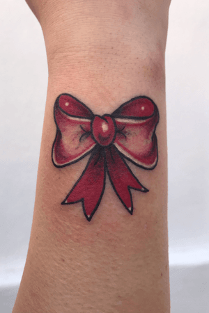 •Little bow given as a xmas present , have u ever received a tattoo as a present? What was?•
