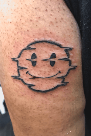 🙂 Smiley Face 🙂 Follow my ig for more tattoo post and designs!! @JorgeZ.Art