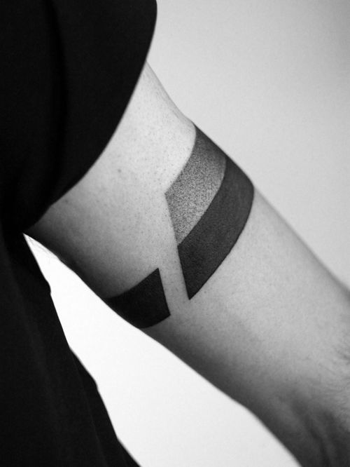 Tattoo Uploaded By Pawel Kurylak Band Bandtattoo Geometric Geometrytattoo Blackwork Geometictattoo Minimal Tattoodo