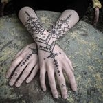 Pattern tattoo by Sandra Massa #SandraMassa #tattoodo #tattoodoapp #tattoodoappartists #besttattoos #awesometattoos #tattoosforwomen #tattoosformen #cooltattoos #tattooideas #pattern #tribal #dotwork #Linework #hand #arm