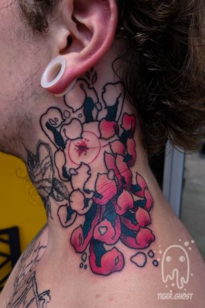W I P on this chrysanthemum  and eyeball neck tattoo
