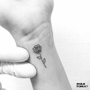 Mini Rose for @augusta_logstrup, thanks so much! Done @tattoosalonen .Appointments at email@pabloferrukt.com or DM.#minitattoo ....#tattoo #tattoos #blackwork #ink #inked #tattooed #tattoist #blackworktattoo #copenhagen #købnhavn #33139313 #tatoveriger #tatted #minimalistictattoo #theoldbarbershop #tatts #tats #moderntattoo #tattedup #inkedup#berlin #berlintattoo #tattoosalonen #tinytattoo #berlintattoos #lineworktattoo #linework  #tattooberlin 