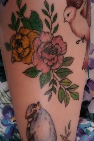 Flowers & Birds Tattoos #tattoo #desingtattoo #desing #proyect #ink #inked #inkedgirl #inkedlife #inkedwoman #inkedup #femaletattooartist #femaletattoo #womensempowerment #tattooshop #tattoostudio #ensenada #mexico #bird #littlebird #birdtattoo #redbird #littlebirdtattoo #bluebird #littlebluebird #bluebirdtattoo #flower #flowerpower #flowertattoo