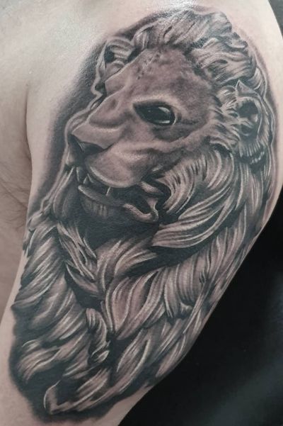 #tattoo #tattoos #tattooist #tattooartist #lion #liontattoo #lionstatue #statue #statuetattoo #realistictattoo #realismtattoo #blackandgrey #blackandgreytattoo #kent #southlondon 