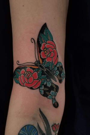 Butterfly Rose mashup For Liz. Any animal is fun to draw or tattoo. 