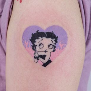 Cool tattoo of Log Tattoo #LogTattoo #cooltattoos #tattooidea #cooltattoo #cool #favorite #bestoftheday #tattooforwomen #tattoosformen #bettyboop #fire #heart #pastel #cute #pinup #arm