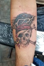 Pirate skull with crossbones 