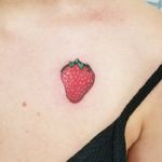 Strawberry berry. Please DM me through instagram or facebook for bookings @classylasslilith #strawberry #realism #colorful #colortattoo #berry #smalltattoos #cutetattoo #handdrawn #customtattoo 