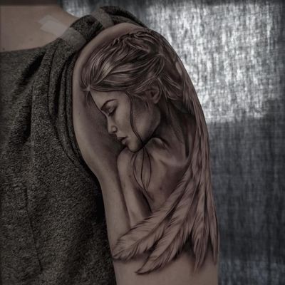 Lady portrait tattoo by Jones Larsen #JonesLarsen #LacunaTattoo #realism #realistic ##mashup #tattoodoapp #tattooartist #tattooidea #cooltattoo #copenhagen #denmark #blackandgrey #portrait #lady #feathers #arm