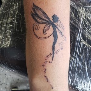 A little faerie i did a while back. If you're looking for a new tattoo, Call the shop at 810-695-3333(ask for Jesse), Text only 313-442-3047(My tablet), or DM me. Please like and follow me @tattooedbyjesse FB, IG, SC, pinterest and www.facebook.com/tattooedbyjesse #TattooedByJesse #ComeGetSomeInk #LoyaltyTattooCompany #DynamicBlack #Tattoo #Tattoos #MichiganTattooArtists #MichiganPiercers #Tattooed #CheyenneTattooMachine #Cheyenne #fineline #tinytattoos #faerie #small #arm