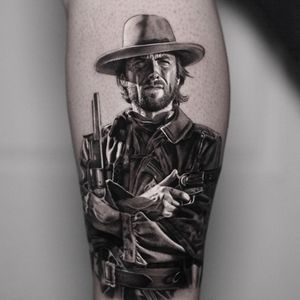 Clint Eastwoof tattoo by Inal Bersekov #InalBersekov #realismtattoo #realismtattoos #realism #realistic #hyperrealism #tattooideas #clinteastwood #blackandgrey #leg