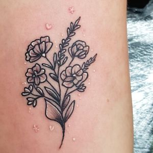 Blackwork flowers #cute #smalltattoo #simpleflowers #black #white #whitedots #delicate #cutetattoos