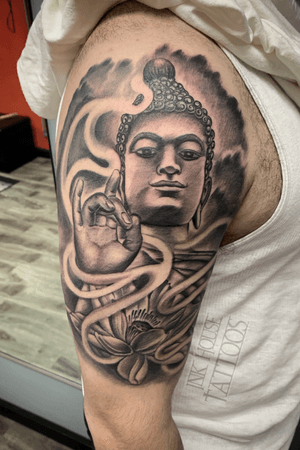 Buddha EnlightenmentAppointments Available! Ink House Tattoos Email for Appointments 😎Nyartistalex@gmail.com for Appointments 📩@inkhousetattoosbx #picsArt #saturation #ReDrawn #batmantattoo #jokertattoo #nyartistalex #Bronxtattoos #bronxtattoo #nyctattoo #bishoprotary #nytattoo #inkhousetattoosbx #howmuchforatattoo #dynamicink #newyork #miamitattoos #jesustattoos #scripttattoos #fortlauderdaletattoos #mandala #buddhatattoos #rosetattoo #rosetattoos #sleevetattoo #wingtattoo