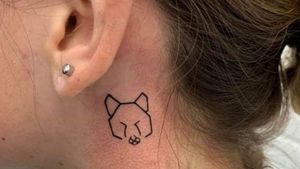 Wolf geometric minimalist tatoo