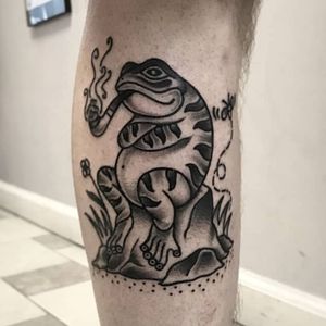 Pipe smoking Toad. Chillin!!...#blackwork #btattooing #blacktraditional #boldwillhold #wipshading #wip #toad #cigar #pipe #nature #relaxtime #flashtattoo #boldlines #nyc #nyctattooer 