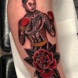 Tatuaje de rosa tradicional por Mark Mcilvenny