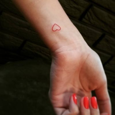 First tattoos - first love. ▪ #тату #сердце #trigram #tattoo #heart #inkedsense #tattooist #кольщик