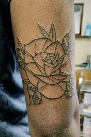 #first #firsttattoo #studioparis #tattoo #tatouage #tatt #tattoos #rose #graphicdesign #graphicflower #rosetattoo #lining #blackandwhite #blacktattoo #home #black #blackpink #ink #inked #skin #fatline #fatlines