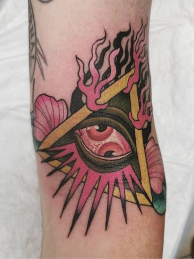 Eye tattoo by Chelsea Rae Swine #ChelseaRaeSwine #TattoodoApp #TattoodoApptattooartist #tattooartist #tattooart #tattooidea #inspiringtattoo #besttattoo #awesometattoo #eye #pyramid #triangle #color #flower #arm