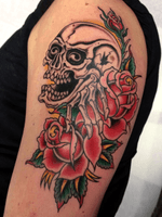 Done @originalsintattooshop #skull #roses 