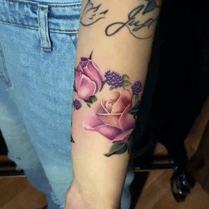 #roses #rose #berries #floral #floralband #flowers #flower #colorado #custom #girly #women #tattooedwomen #painterlystyle #color #colorrose #armtattoo #arm