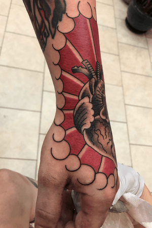Hand tattoo side-angle 