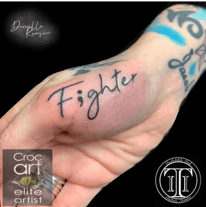 F;ghter 💪 because everyone is fighting their own battles 💖 Can’t wait to do so many more of these to raise awareness Please excuse the stencil, that Nikko’s stencil stuff is amazing 😂 Sponsored by @mania_tattoo_supplies @crocarttattoocare #tattoo #femaletattooartist #yayofamilia #anchoredstencilsolution #fighter #mentalhealth #suicideawarness #suicideprevention #semicolontattoo #mentalhealthawareness