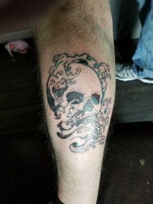 Skull tat I did on my leg