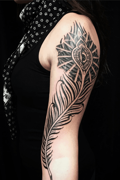 peacock tattoo shoulder