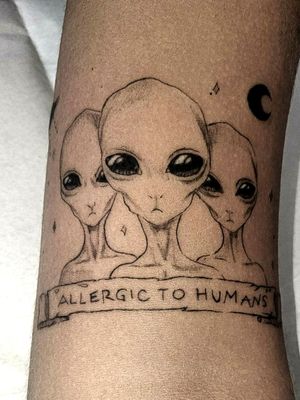 Allergic to humans. @anagoncalves.tattoo 