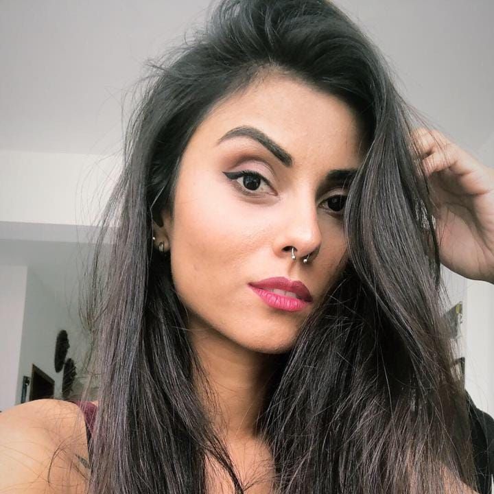 Charbelle Lopes