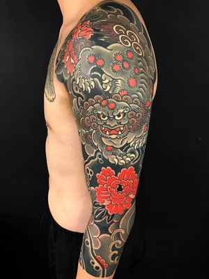 Sleeve tattoo by Kiku #Kiku #sleevetattoos #legsleeve #armsleeve #sleeve #fullsleeve #halfsleeve #tattooidea #Japanese #foodog #shishi #peony