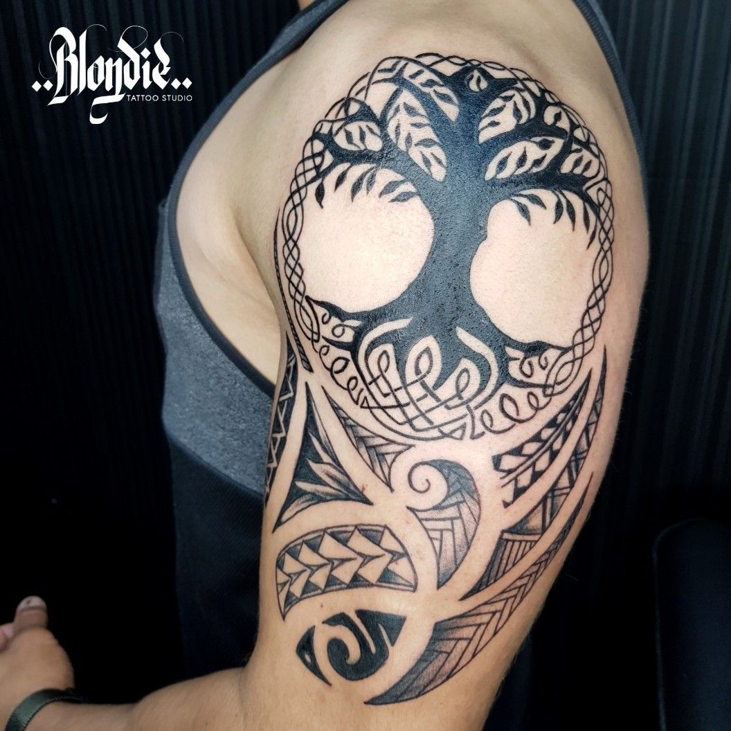 Tattoo uploaded by Blondie Tattoo Studio • Tree of life, maorí design 🍃 •  Tattoodo