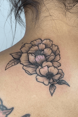 Fine line peonies covering hyperpigmentation by Lucy LeNoir - @ApothicaLucy - >>>DM me on IG to book!<<< See you soon! Located in Houston, TX, Westheimer / Montrose area @VioletTigerTattooParlor