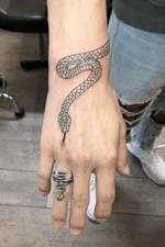 Snake around the arm ✨