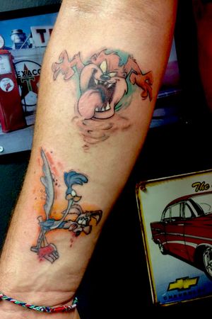 #tattoo #colortattoo #loneytunes #ink #roadrunner #tazmania