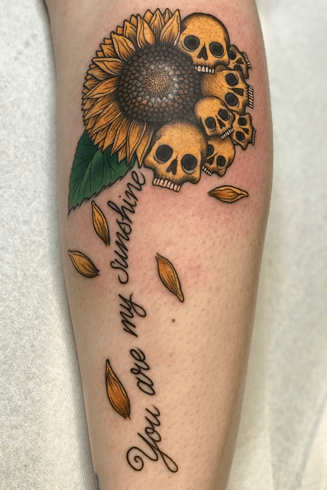 Skull and Sunflower tattoo by Felipe Mello  Post 18178