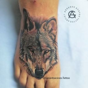 Wolf tattoo #wolf #wolftatto Tattoo realizado por Gerardo Aceves Follow @gerardoacevestattoo 