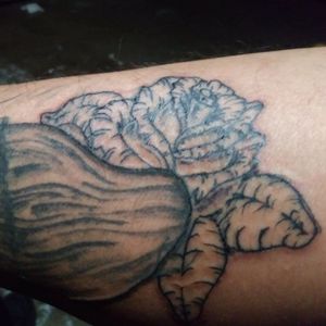 Freehand rose I did on my leg