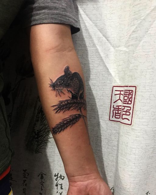 Flash tattoo