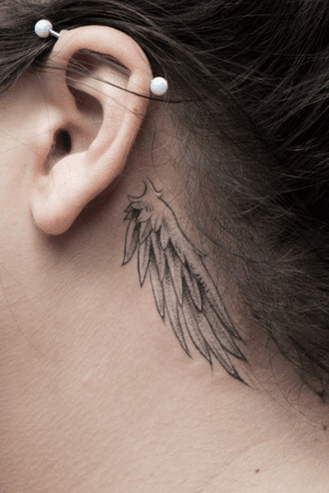 #wing behind ear 