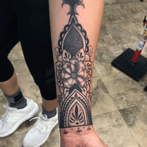 Black n grey stiple tattoo 