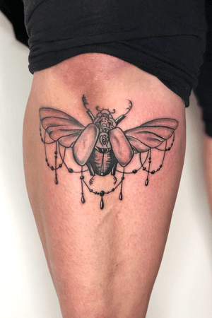 Tattoo scarab🐜🕸🐞 for @marlanettey 🖤 Tattoo artist:Rafael ⠀ Schreiben an Direct oder per Telefon ☎️+4915228490479 Walk-ins welcome Berlin Karl-Marx-Allee 112 ⠀ #tattoo #tatooberlin #berlin #berlintattoo #veantattoo #veantattooberlin #veanberlin #piercingberlin #berlinpiercing