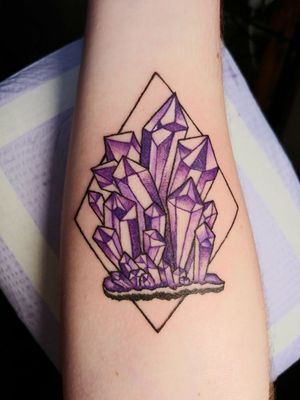 Nice little crystal tattoo☺ was really fun to do.