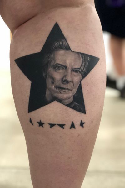 Www.ironkeystudio.com #blackandgrey #portrait #davidbowie #blackwork #detail #music #realism #star #calftattoo #blackandgreytattoo 