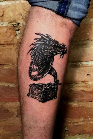 🎧 Music for Dragon 🐲#graphictattoo 